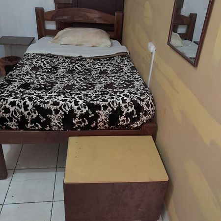 Hotel Urbano Tarija Esterno foto