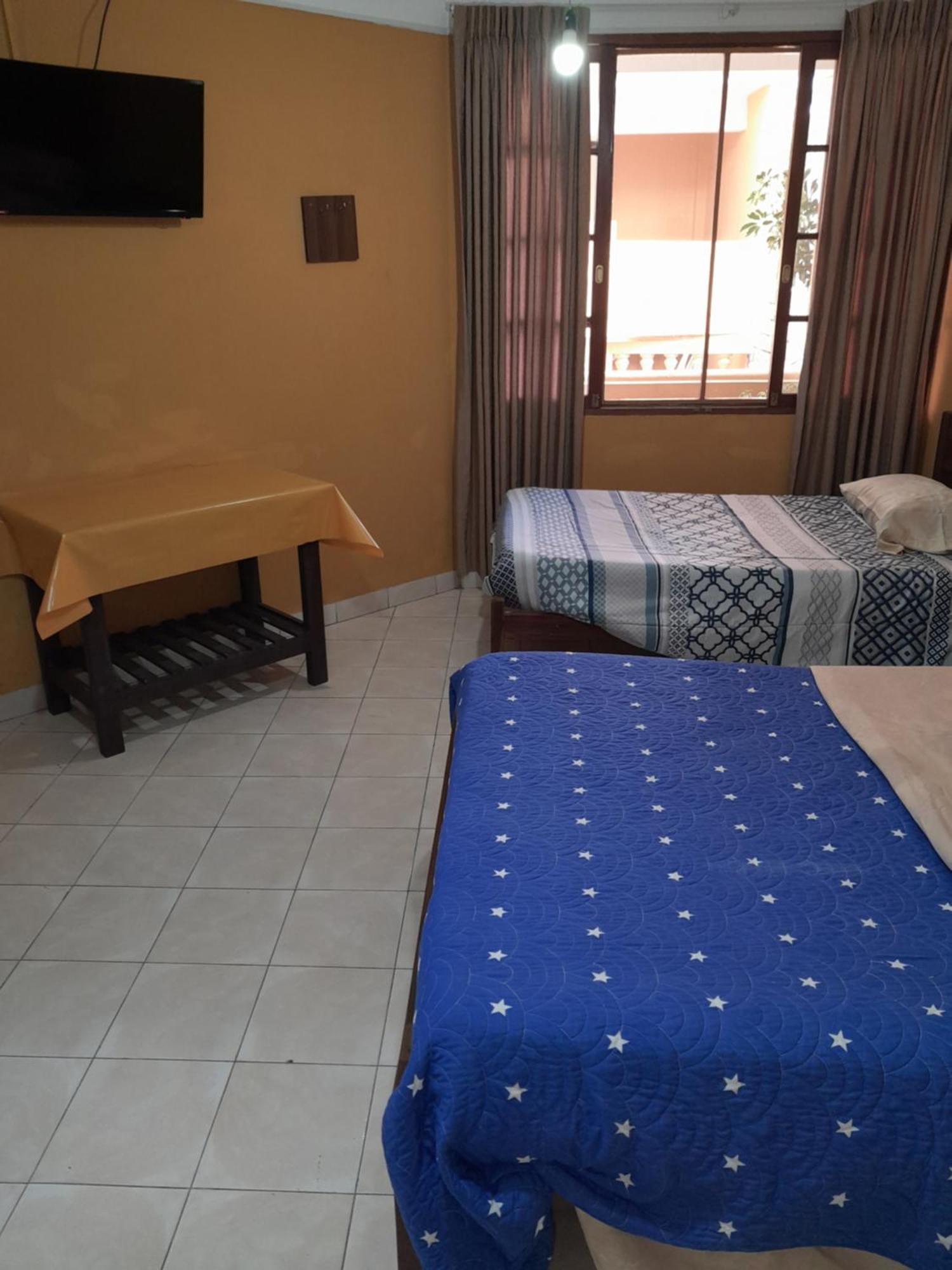 Hotel Urbano Tarija Esterno foto